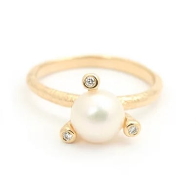 Per Borup, "twigs" ring med ferskvands perle og diamanter