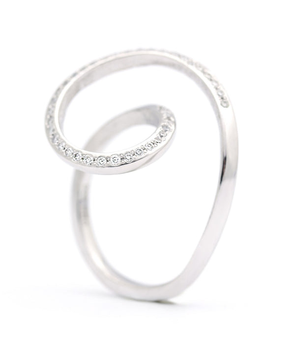 Per Borup "una" ring 14kt hvidguld med diamanter